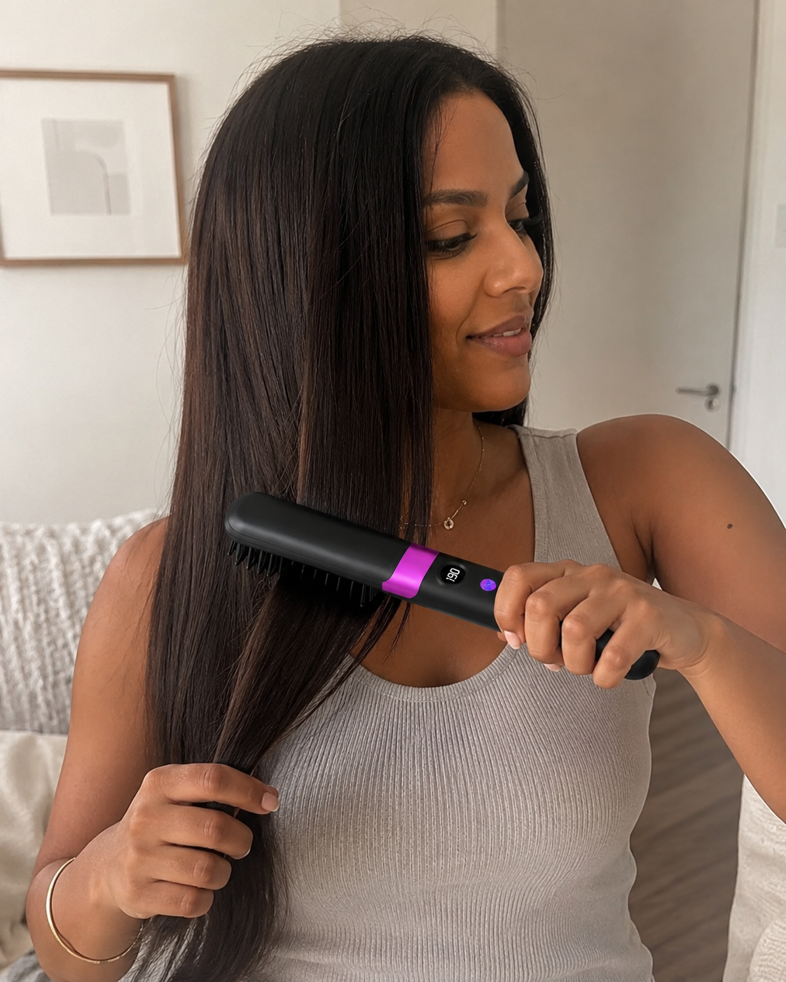 Trivara Co™ Straightening Brush